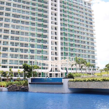 Azure Tropical Paradise Manila Exterior foto